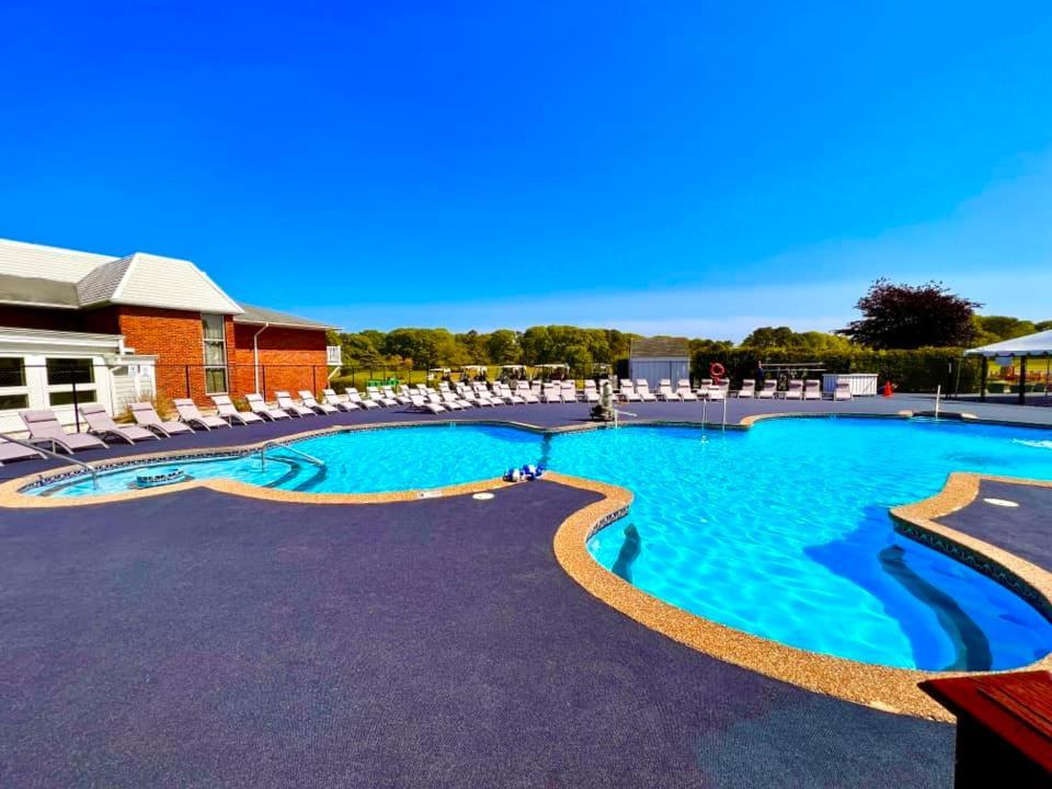 Cape Cod Irish Village - The Emerald Resort Барнстейбл Екстер'єр фото