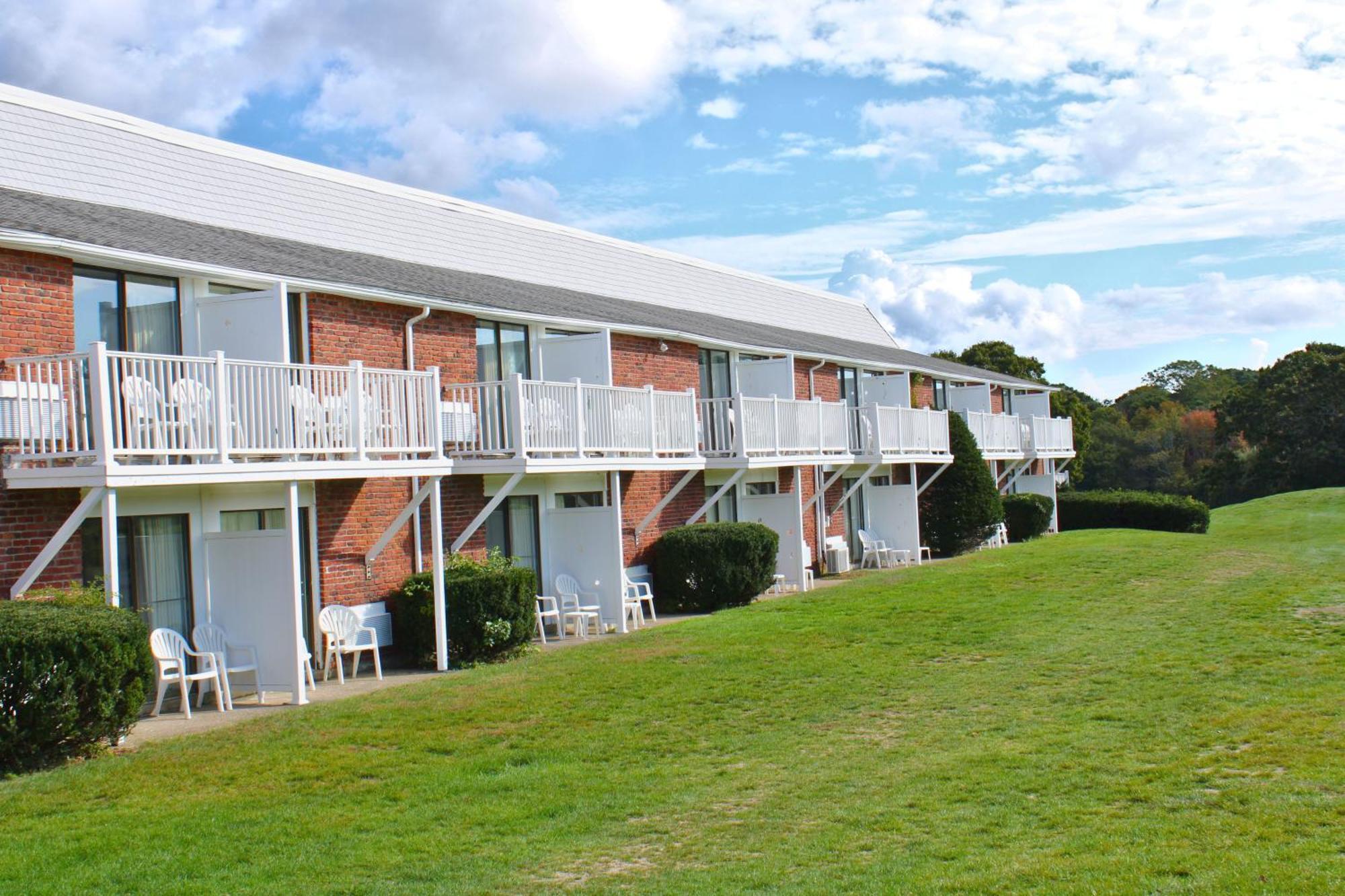Cape Cod Irish Village - The Emerald Resort Барнстейбл Екстер'єр фото